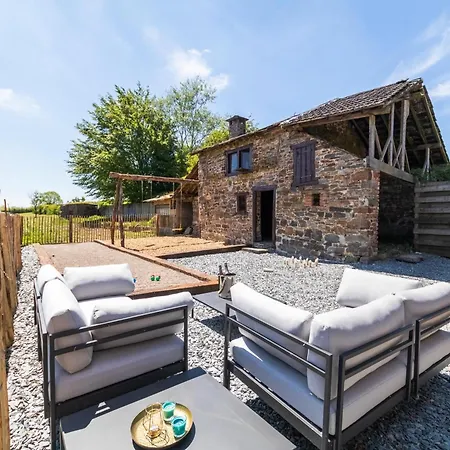 Holiday home Near Coo Waterfalls With Jacuzzi *